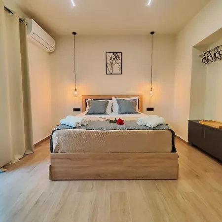 Calliope's Rhodes Comfort Rhodes City